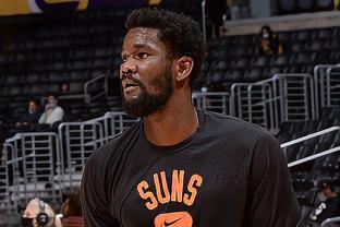 詹姆斯超越勒布朗！詹皇29分刷新球员第23个赛季得分新高（詹姆斯再超越自己！29分创第23季单场得分新高）