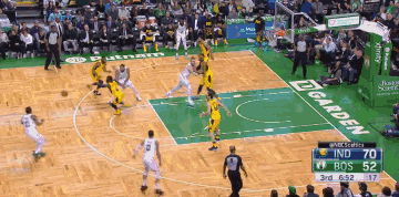 NBA半场：巴恩斯14分，马刺77-57领先鹈鹕（NBA半场战报：巴恩斯砍下14分，马刺77-57暂领先鹈鹕）