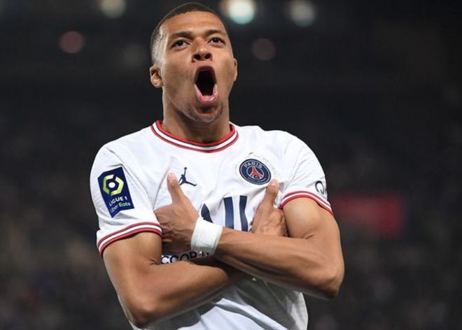 美记：字母哥在2020年确实想加盟热火，还有意与东契奇联手（美媒曝：字母哥曾在2020年想加盟热火，并考虑与东契奇联手）