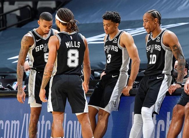 媒体人谈梅州、亚泰降级：中超拼到最后还是比烧钱和外援班底（媒体人评梅州、亚泰降级：中超终究比拼的是投入与外援配置）