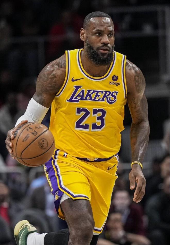 马卡：冬窗对于门将来说转会困难，特狮留队可能性在大幅增加（马卡报：冬窗门将流动受限，特尔施特根留队可能性显著提高）