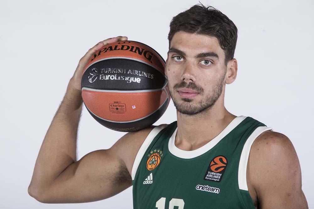 喜欢像孙子说的那样“以待敌之可胜”？阿莱格里：实在听不懂（被问是否推崇孙子兵法“以待敌之可胜”，阿莱格里：没听懂）