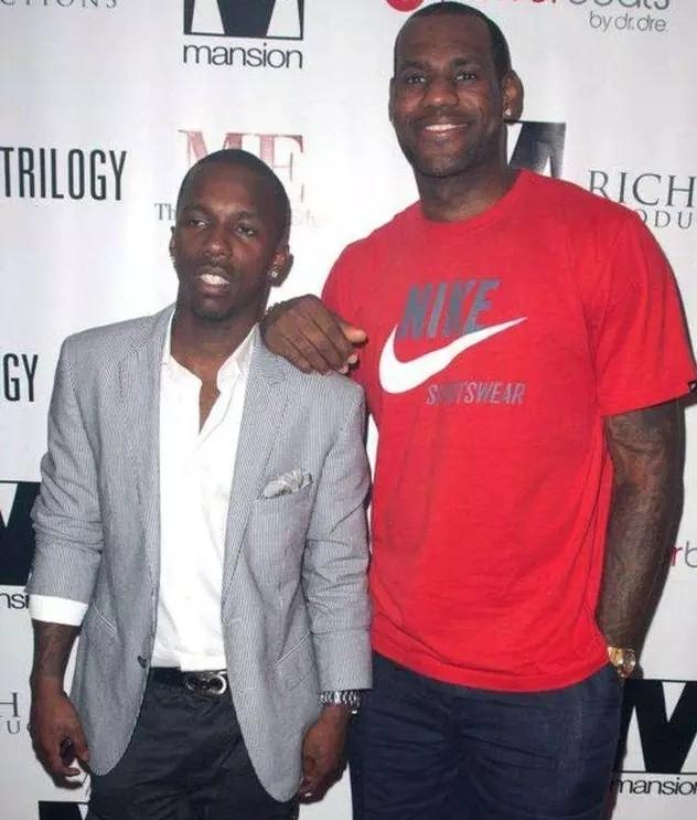 全市场：罗马和那不勒斯最近都询问了引进基耶萨的可能（全市场：罗马、那不勒斯近期询问引进基耶萨的可行性）