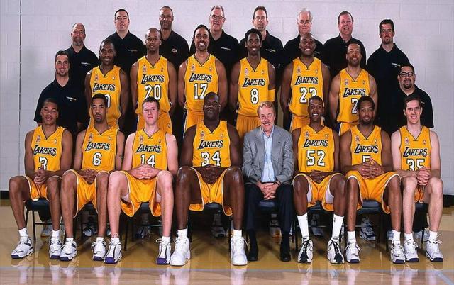 TA：曼城明夏可能签右后卫和右边锋，他们仍在关注利夫拉门托（TA：曼城或在明夏引进右后卫与右边锋，利夫拉门托仍列目标）