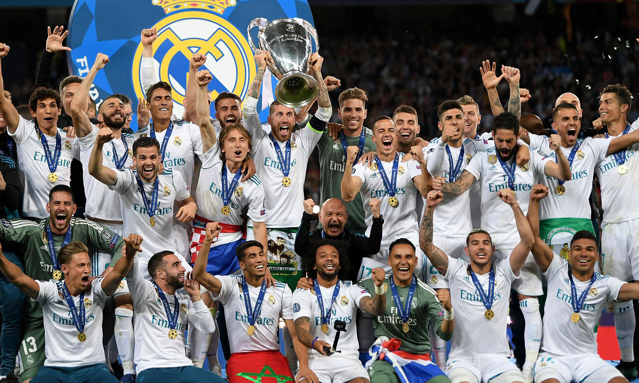 那不勒斯官方：吉尔摩周一将接受手术；据悉将缺阵至明年一月（那不勒斯官宣：吉尔摩将于周一接受手术，预计缺阵至明年一月）