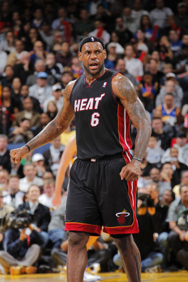 弗洛伦齐：在罗马时我们阵容很强，但对手是能拿100分的尤文（弗洛伦齐：罗马并不弱，只是遇到了能拿100分的尤文）