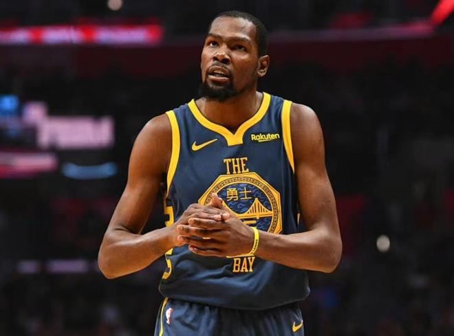 日企被曝拖欠皇家社会巨额赞助款，今夏差点让巴萨取消东亚行（日本企业被指欠付皇社巨额赞助，今夏险令巴萨东亚行告吹）