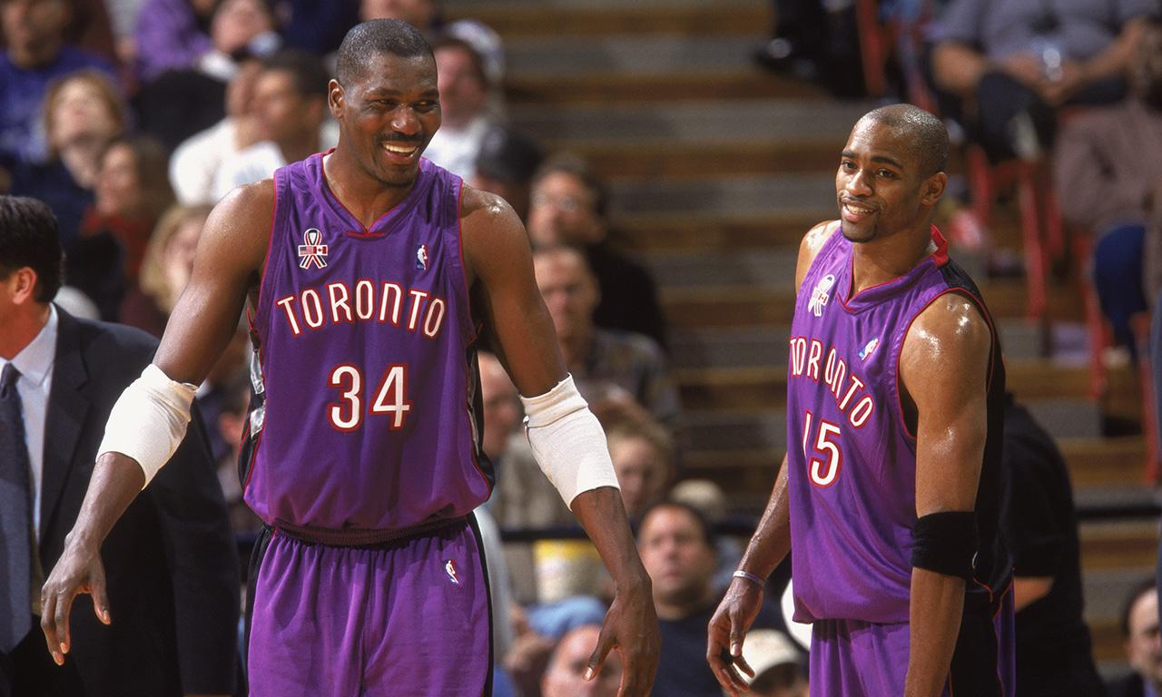 李霄鹏：希望球队能发挥出应有水平，明天奉献一场精彩的比赛（李霄鹏：期待球队发挥本色，明日奉献精彩一战）